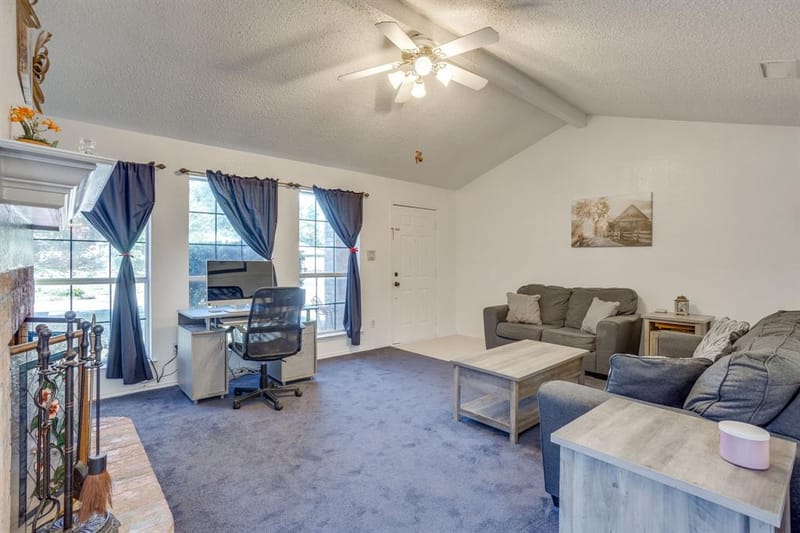 1417 Yorkshire Street, Fort Worth TX 76134 - Photo 7