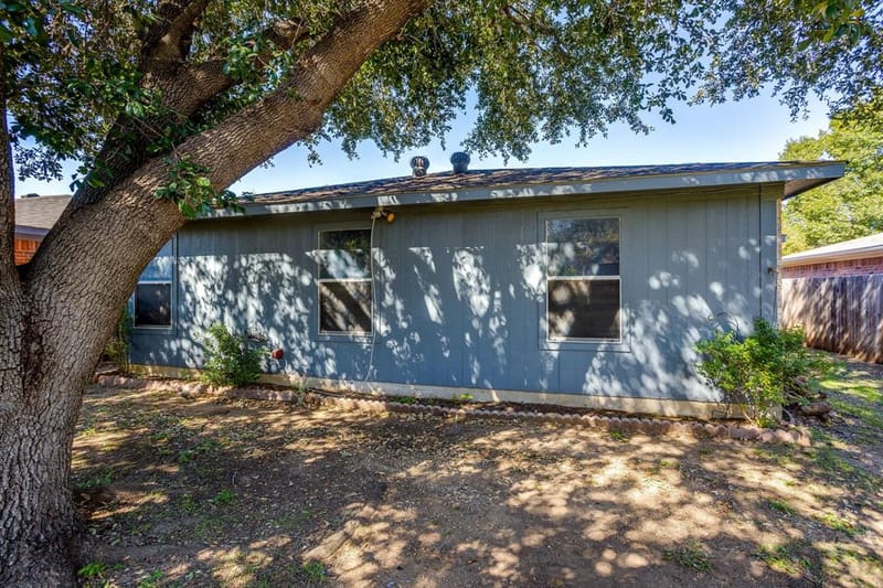 1417 Yorkshire Street, Fort Worth TX 76134 - Photo 36