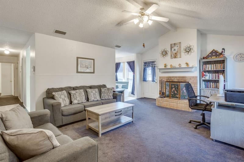 1417 Yorkshire Street, Fort Worth TX 76134 - Photo 9