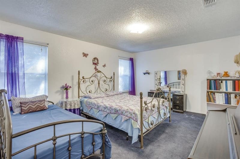 1417 Yorkshire Street, Fort Worth TX 76134 - Photo 25