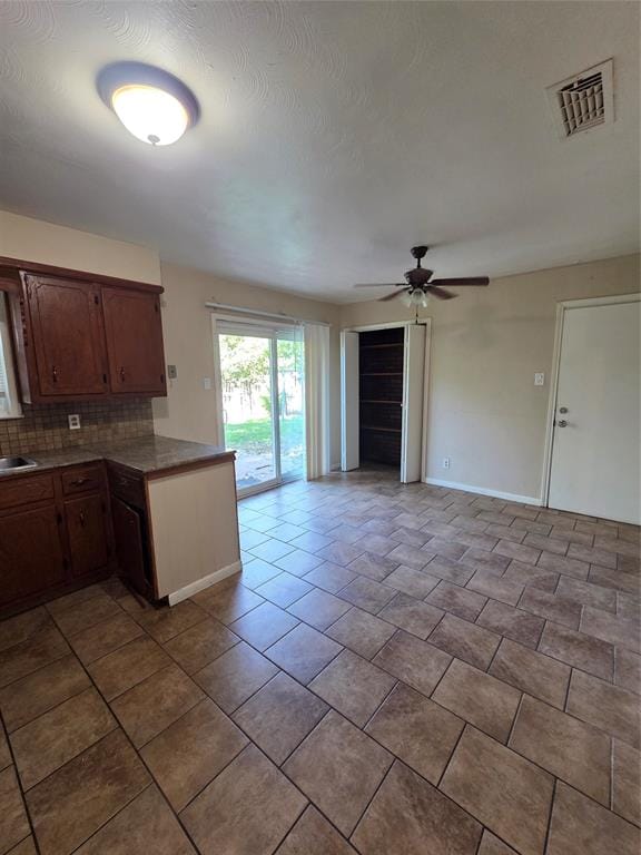 304 S Joyce Street, Lacy Lakeview TX 76705 - Photo 12