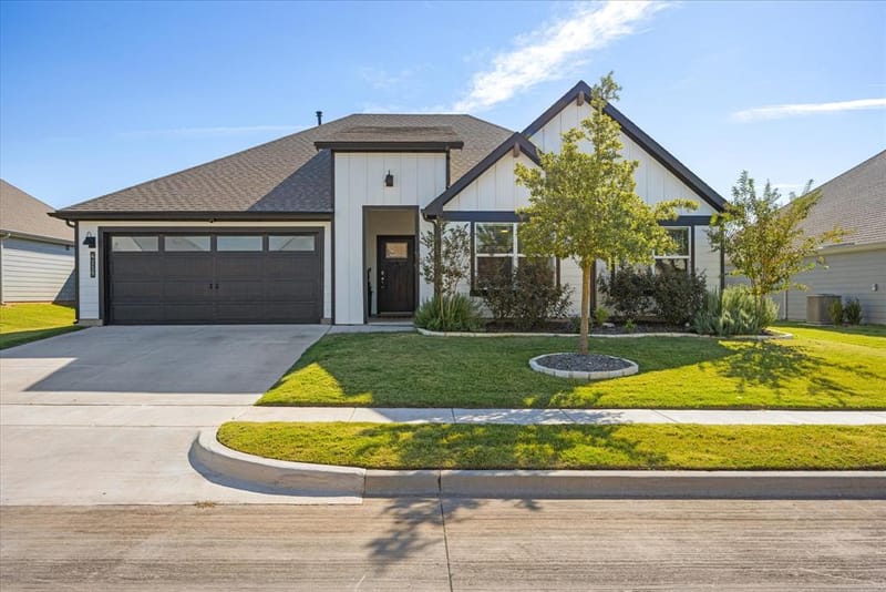 4119 Cornerstone Circle, Granbury TX 76048
