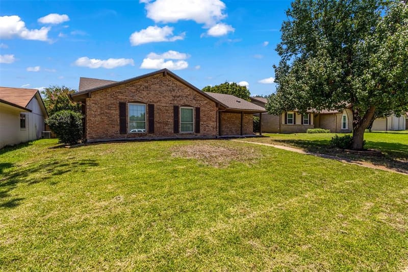 1644 Glenhill Lane, Lewisville TX 75077 - Photo 3
