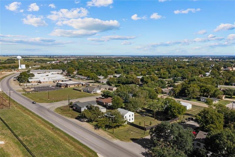 608 Johnson Drive, McGregor TX 76657 - Photo 40
