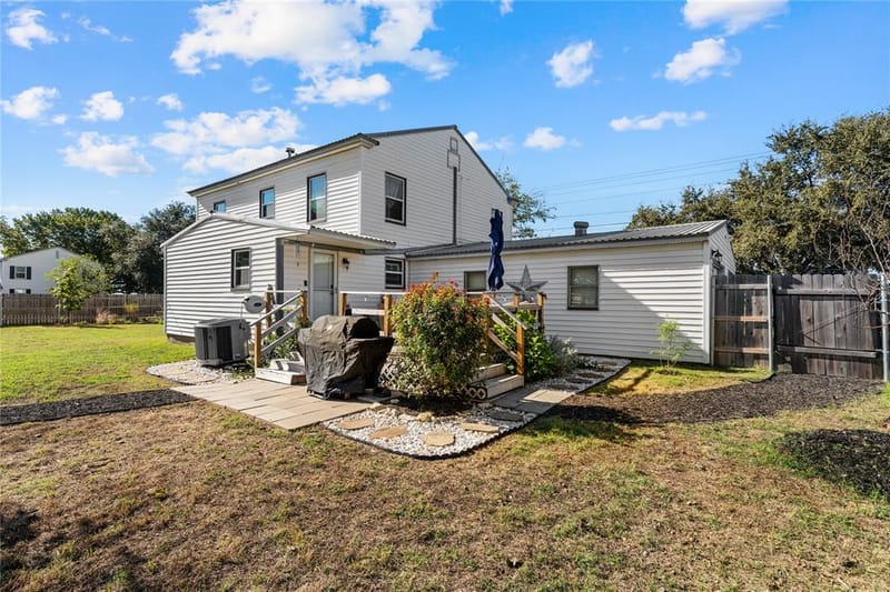 608 Johnson Drive, McGregor TX 76657 - Photo 31