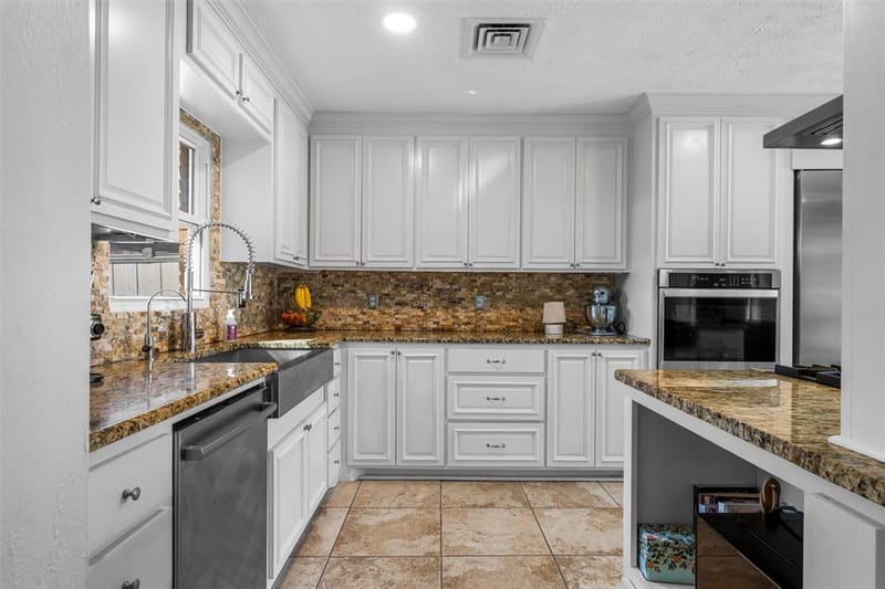 4217 Grim Avenue, Waco TX 76710 - Photo 11