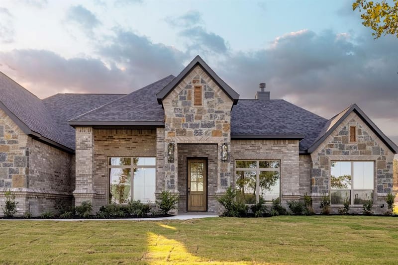 121 Prairie Winds Drive, Poolville TX 76487