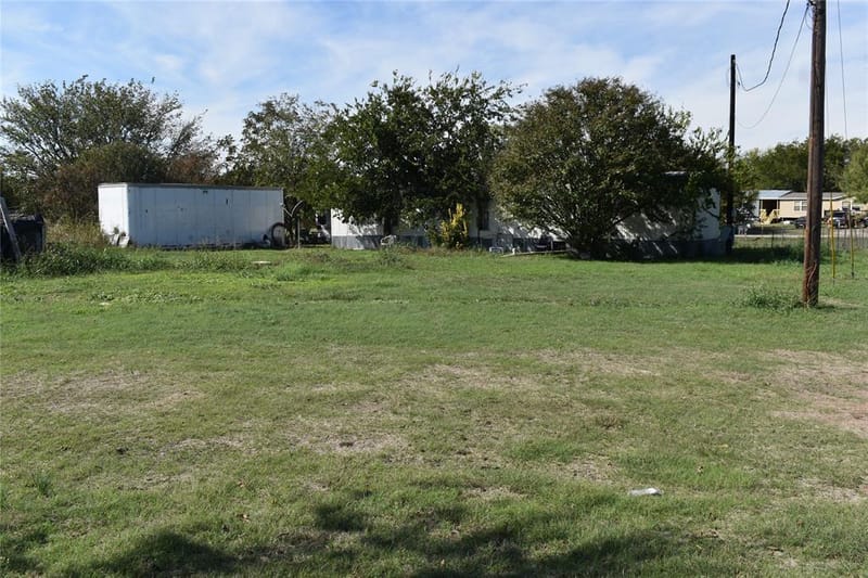 4929 Hitching Post Drive, Weatherford TX 76087 - Photo 10