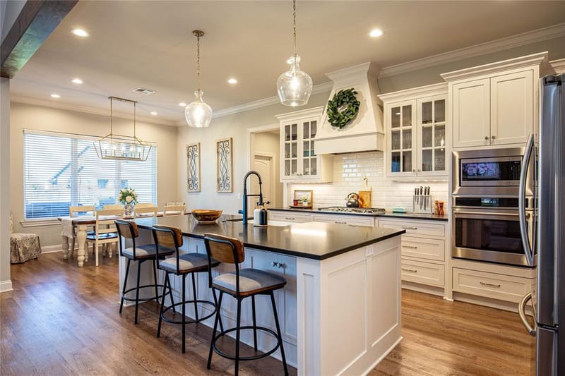 317 Champions Way, McGregor TX 76657 - Photo 7