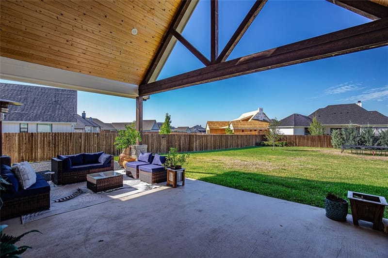 317 Champions Way, McGregor TX 76657 - Photo 32