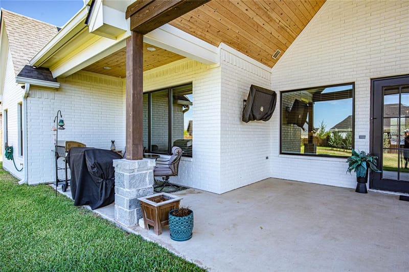 317 Champions Way, McGregor TX 76657 - Photo 33