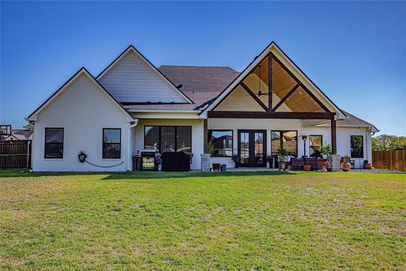 317 Champions Way, McGregor TX 76657 - Photo 29