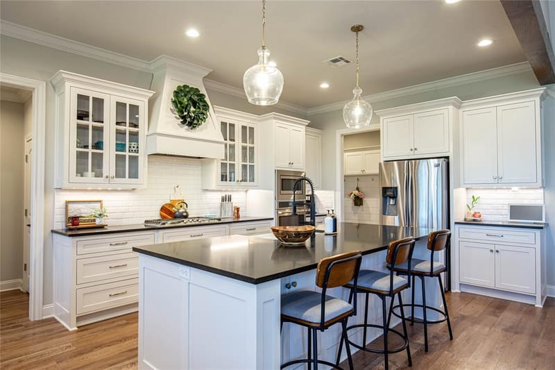 317 Champions Way, McGregor TX 76657 - Photo 8