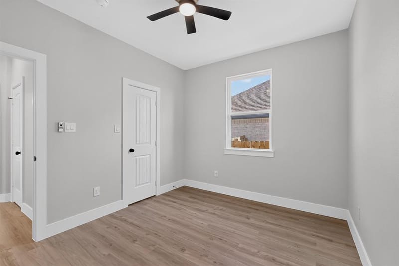 1309 N BRECKENRIDGE Street, Ennis TX 75119 - Photo 27