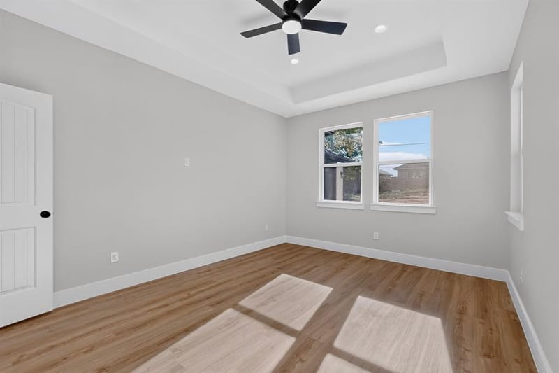 1309 N BRECKENRIDGE Street, Ennis TX 75119 - Photo 12