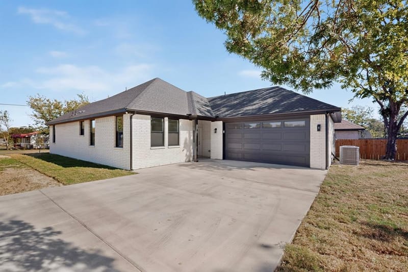 1309 N BRECKENRIDGE Street, Ennis TX 75119 - Photo 34
