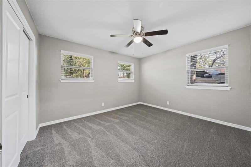6404 Ravenswood Drive, Fort Worth TX 76112 - Photo 24