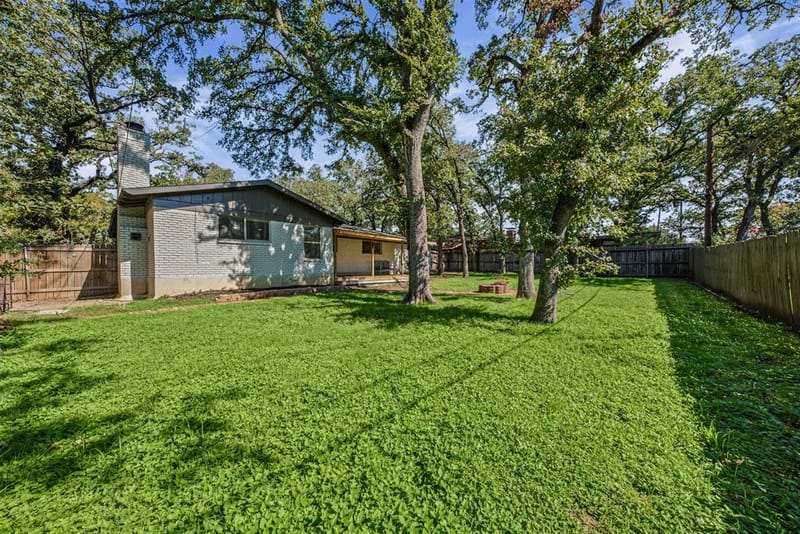 6404 Ravenswood Drive, Fort Worth TX 76112 - Photo 30