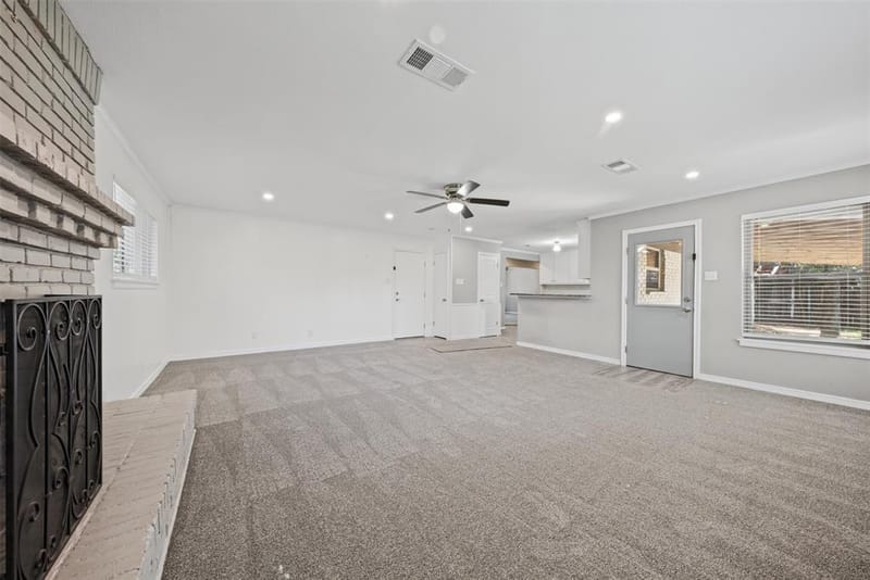 6404 Ravenswood Drive, Fort Worth TX 76112 - Photo 15