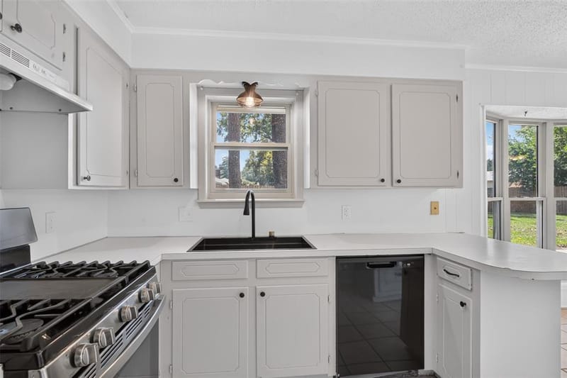 8716 Hollow Bluff Drive, Haughton LA 71037 - Photo 11