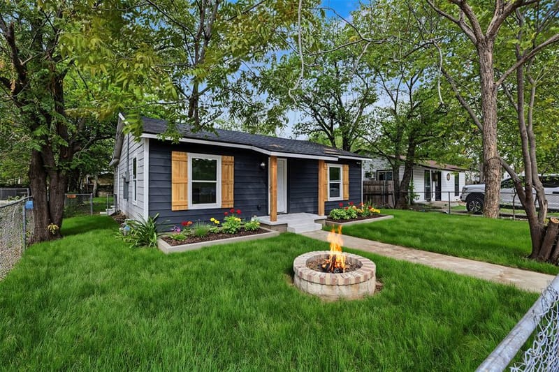 3805 Burton, Fort Worth TX 76105 - Photo 7