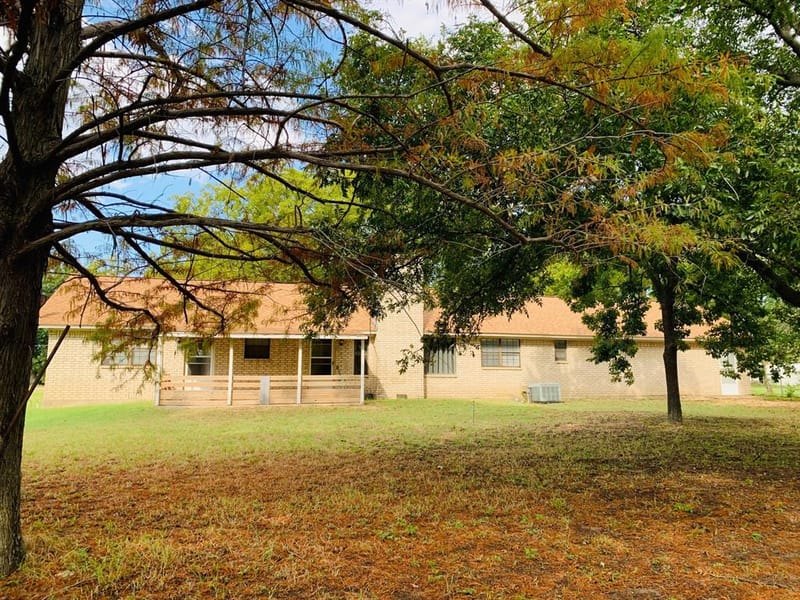 1225 S Texas Street, De Leon TX 76444 - Photo 14