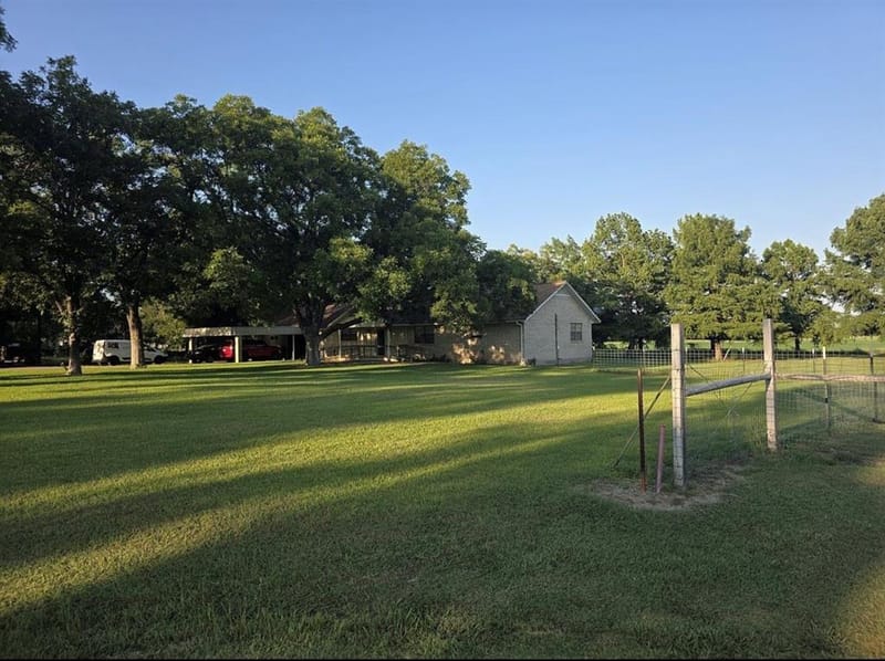 1225 S Texas Street, De Leon TX 76444 - Photo 18