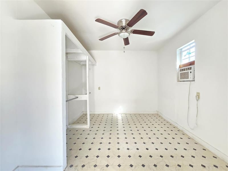 2806 Harlandale Avenue, Dallas TX 75216 - Photo 14