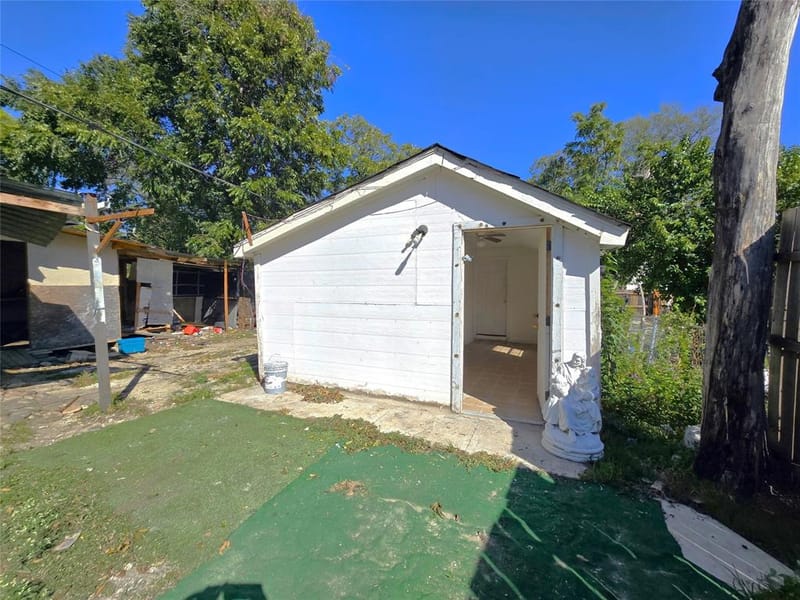 2806 Harlandale Avenue, Dallas TX 75216 - Photo 11
