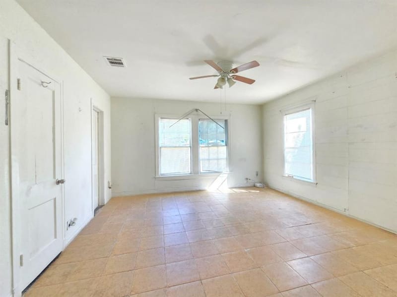 2806 Harlandale Avenue, Dallas TX 75216 - Photo 8