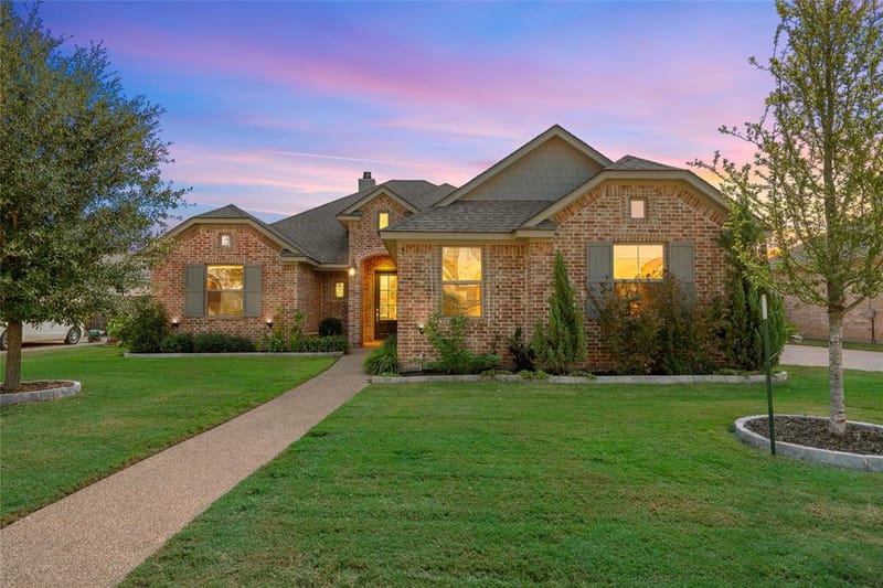 10313 Creekside Lane, Waco TX 76712