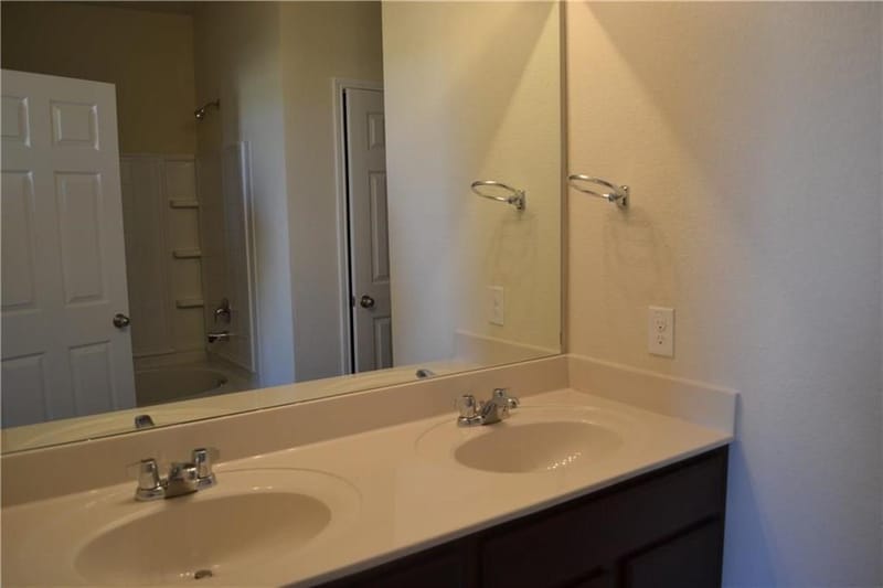 921 Swan Ridge Drive, Sherman TX 75092 - Photo 6
