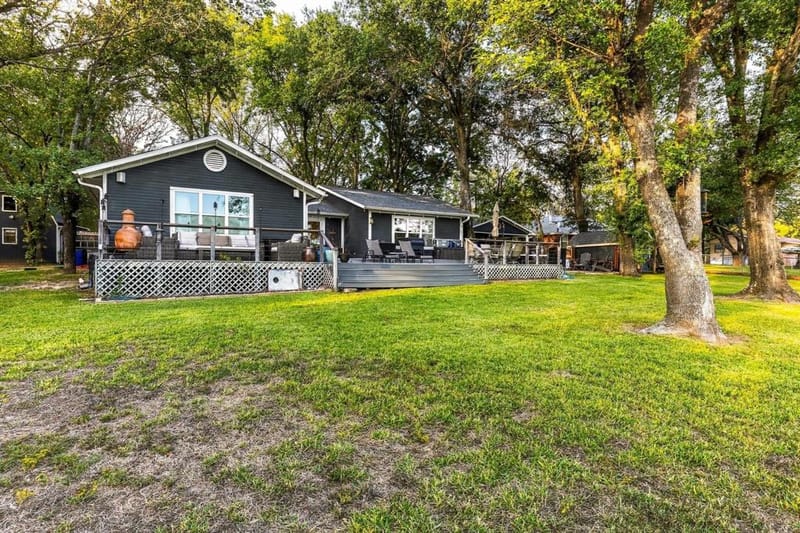 1302 Mitchell Drive, Bonham TX 75418