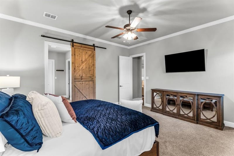 17050 Dominion Drive, Woodway TX 76712 - Photo 13
