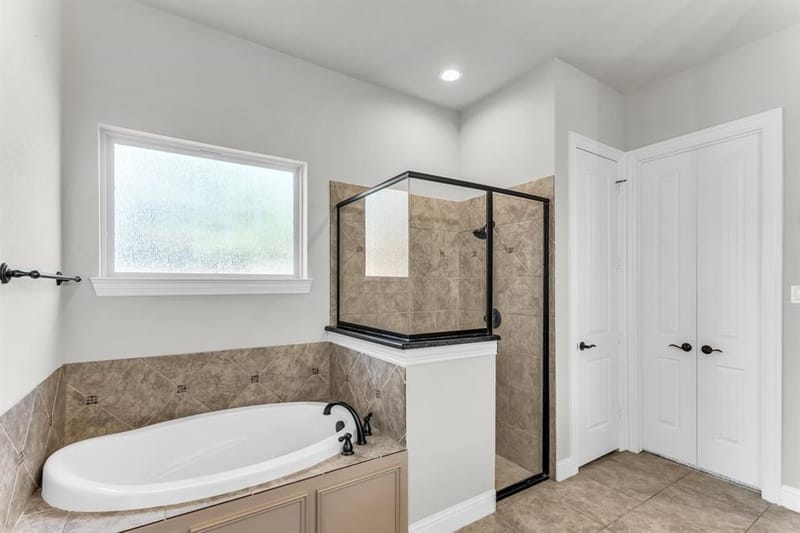 17050 Dominion Drive, Woodway TX 76712 - Photo 16