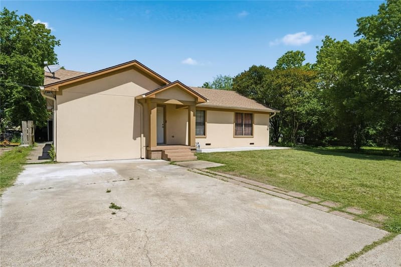 3624 Redbird Street, Bellmead TX 76705 - Photo 3