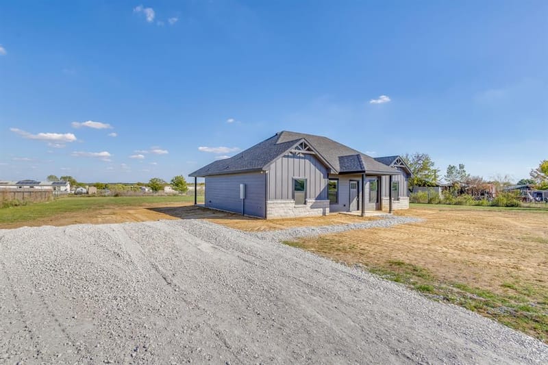 6608 Vintner Trail, Joshua TX 76058 - Photo 3