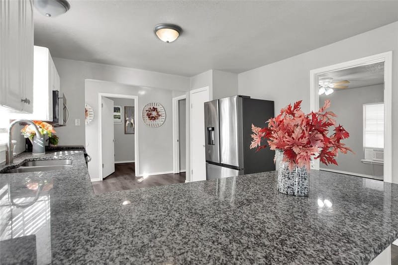 1107 Beech Street, Bonham TX 75418 - Photo 6