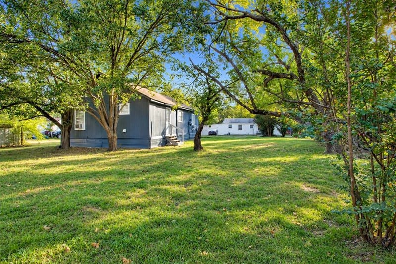 1107 Beech Street, Bonham TX 75418 - Photo 13