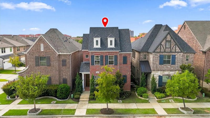 564 Courtyard Lane, Irving TX 75039