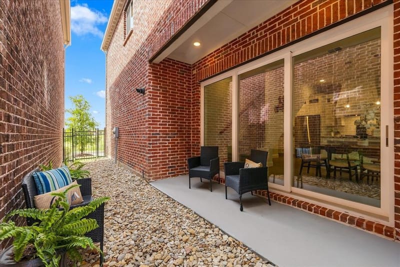 564 Courtyard Lane, Irving TX 75039 - Photo 25
