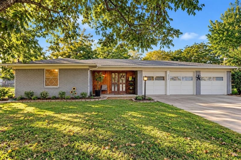 2415 Fannin Street, Greenville TX 75401