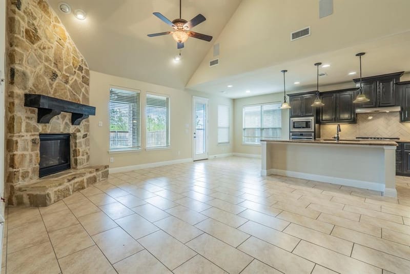 10132 Haversham Drive, Fort Worth TX 76131 - Photo 6