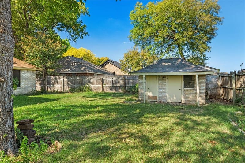 3648 Village Green Drive, Grand Prairie TX 75052 - Photo 24