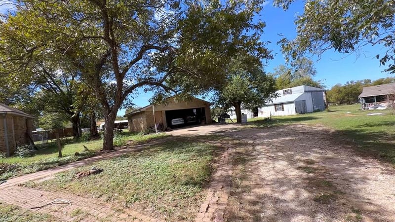 451 E Rocket Road, Lorena TX 76655 - Photo 7