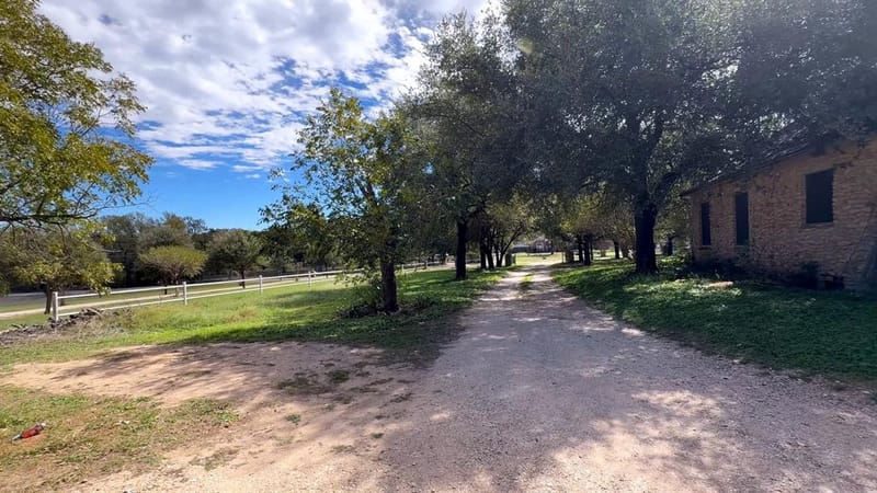 451 E Rocket Road, Lorena TX 76655 - Photo 3