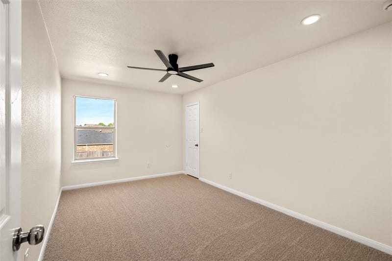 172 Dodge City Trail, Newark TX 76071 - Photo 28