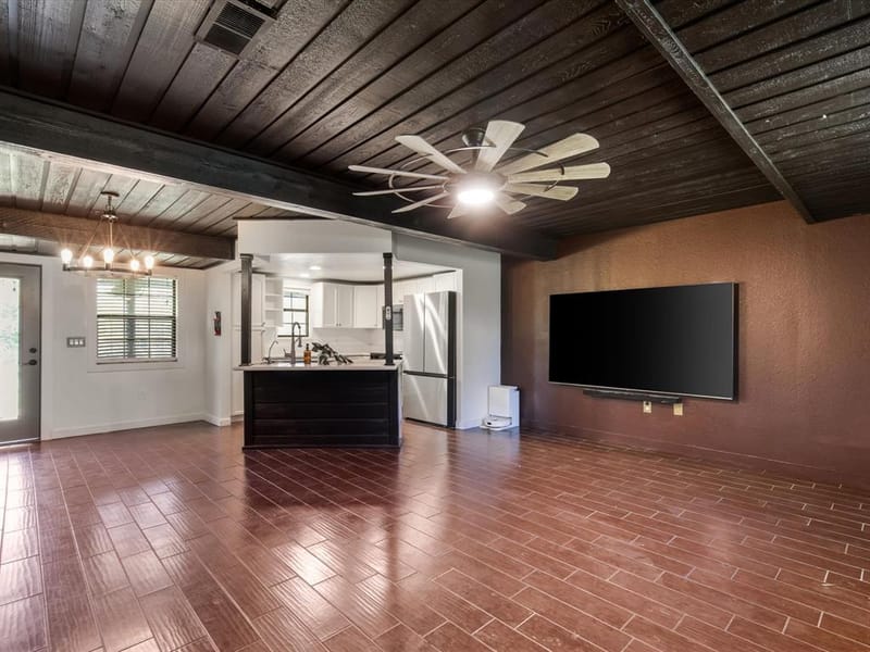 8745 County Road 107, Grandview TX 76050 - Photo 6