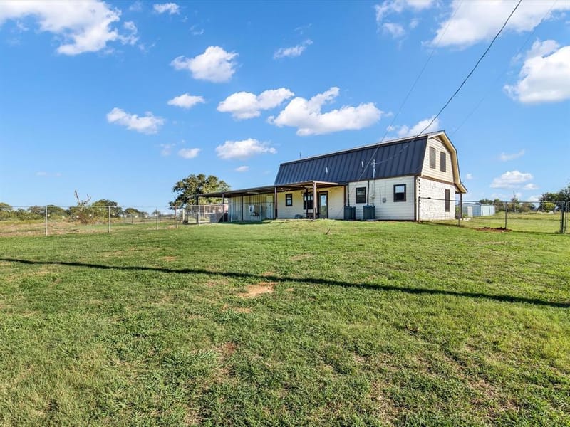 8745 County Road 107, Grandview TX 76050 - Photo 5