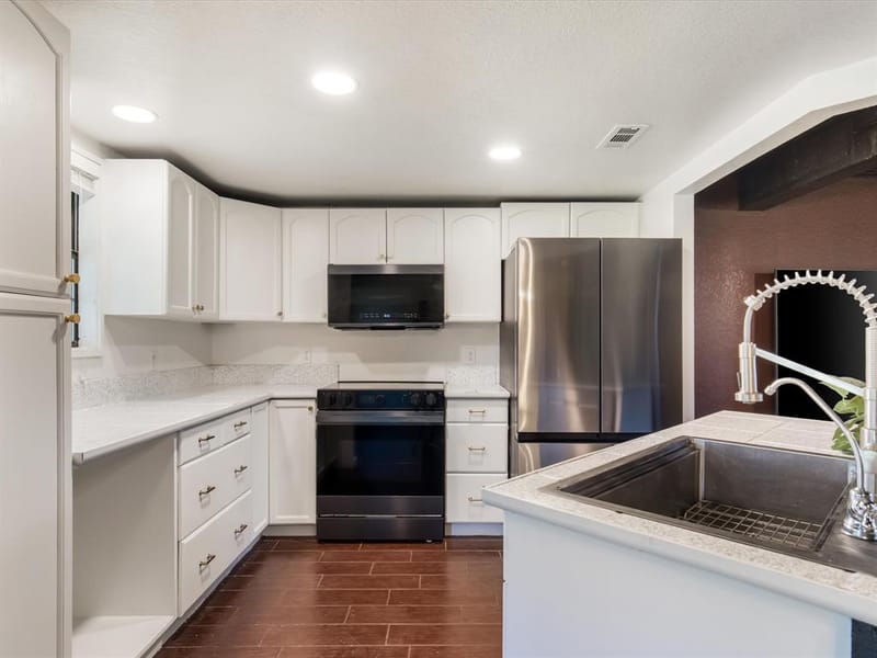 8745 County Road 107, Grandview TX 76050 - Photo 9